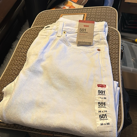 NWT Women’s 501 Levi’s - Picture 8 of 8